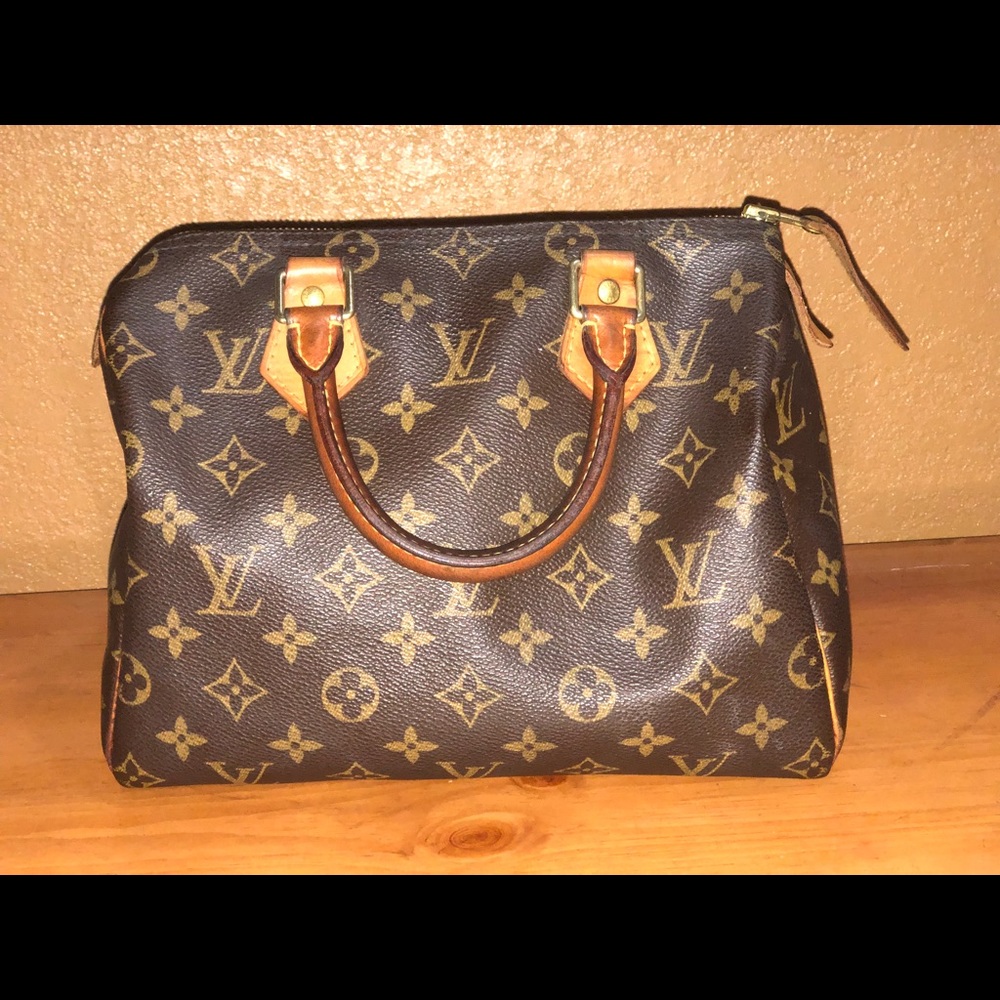 Authentic monogram Louis Vuitton speedy 25 -SD0093